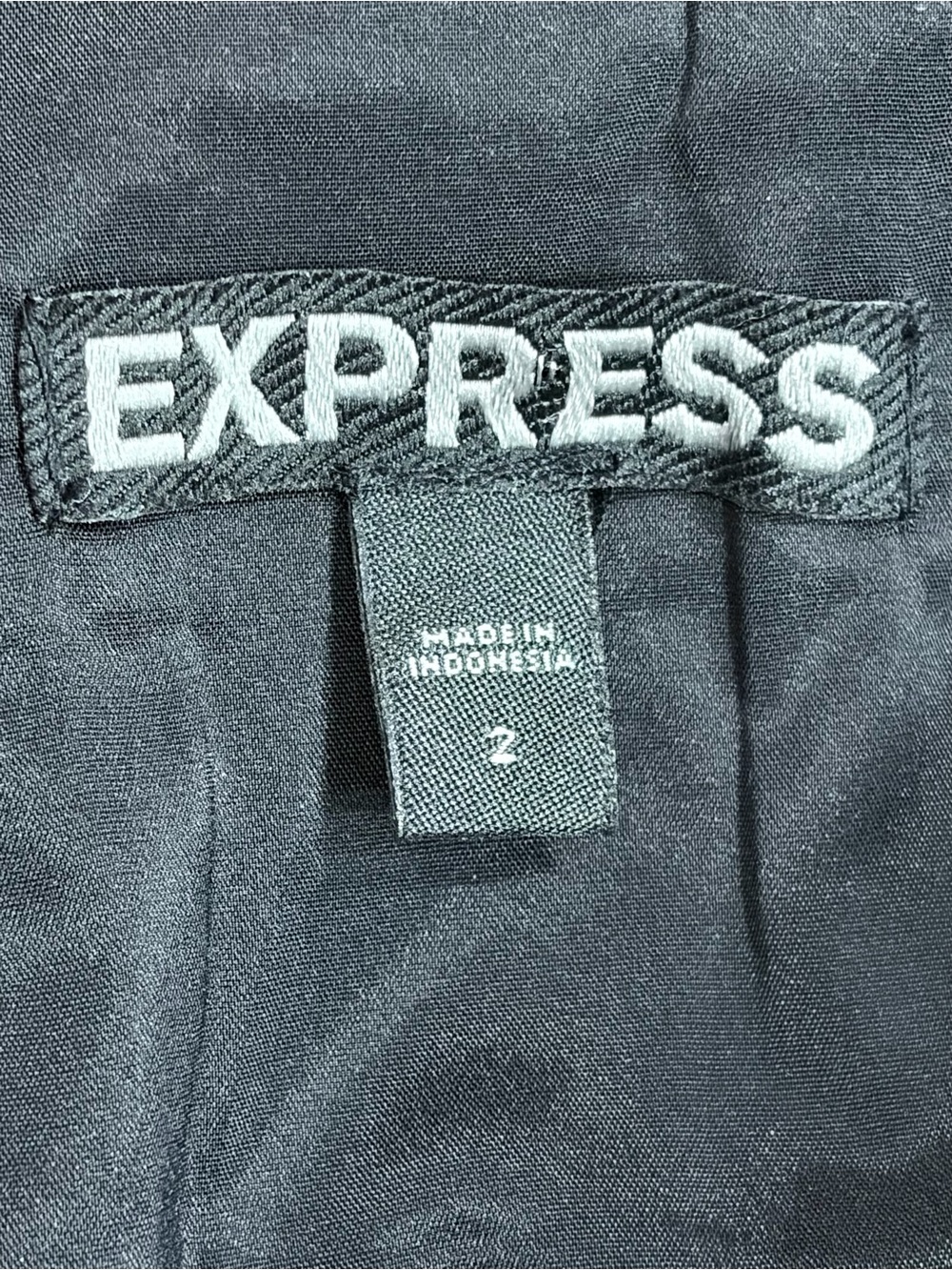 Express Black Zip-Back Pencil Skirt (2) - Picture 2 of 9